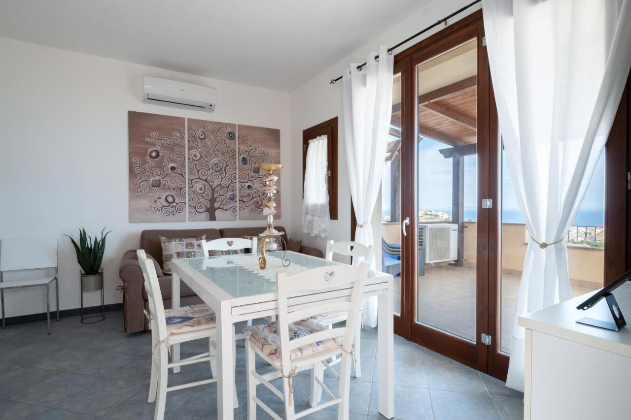 CASTELSARDO- Elegante Appartamento vista Mare Exterior foto